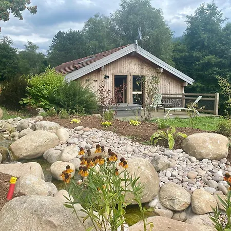 Le P'tit Curieux Chalet *
